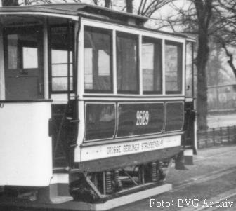 Straenbahnwagen 2629 im Jahr 1965 zur Parade "100 Jahre Strassenbahn in Berlin"